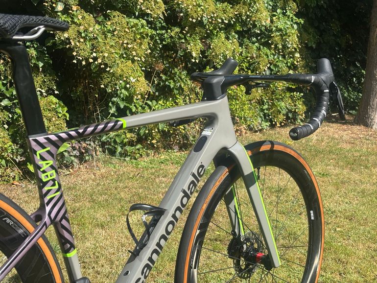 Cannondale SuperSix EVO LAB71 2024 2024 Road & Gravel usato, Grigio chiaro — immagine 1 di 6