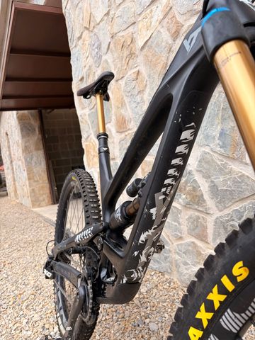 Gebrauchtes YT Industries Capra CORE 4 29 2022 2022 Mountainbike, Schwarz, 29 — Bild 10 von 11