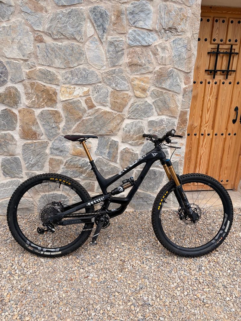 Used YT Industries Capra CORE 4 29 2022 2022 MTB
