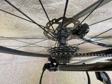 Brugt Treck Emonda 2021 2021 Road & Gravel — billede 10 af 11
