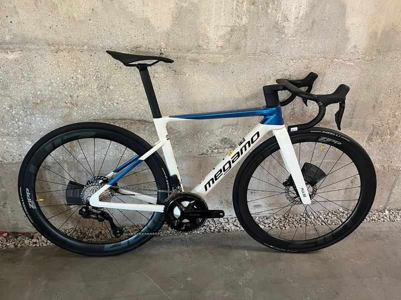 Megamo PULSE 15 CW White Blue 2026 Road & Gravel de segunda mano