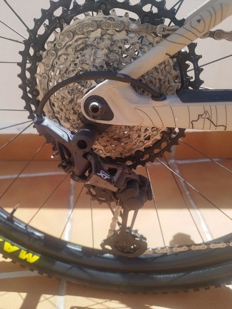 Używany Canyon Lux Trail CF 7 2022 2022 Mountainbike — zdjęcie 7 z 11
