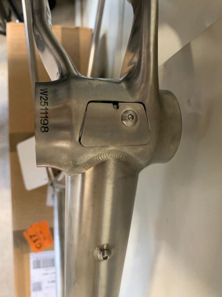 Used Robert Custom Frameset 2025 Road & Gravel, Light Gray — image 8 of 33