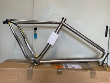 Used Robert Custom Frameset 2025 Road & Gravel, Light Gray — image 33 of 33