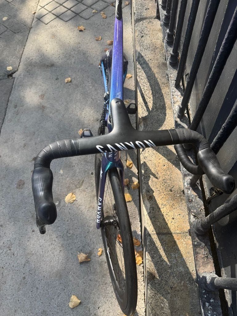 Brugt Canyon Aeroad CFR Di2 2025 2025 Road & Gravel — billede 8 af 9