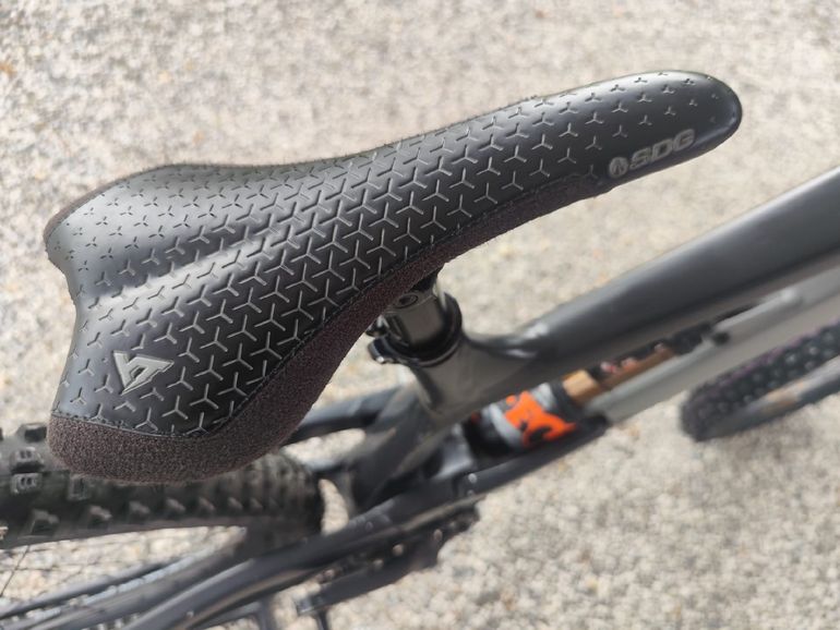 Used YT Industries TUES AL 2018 2018 Mountainbike, Black, 27.5 — image 11 of 15