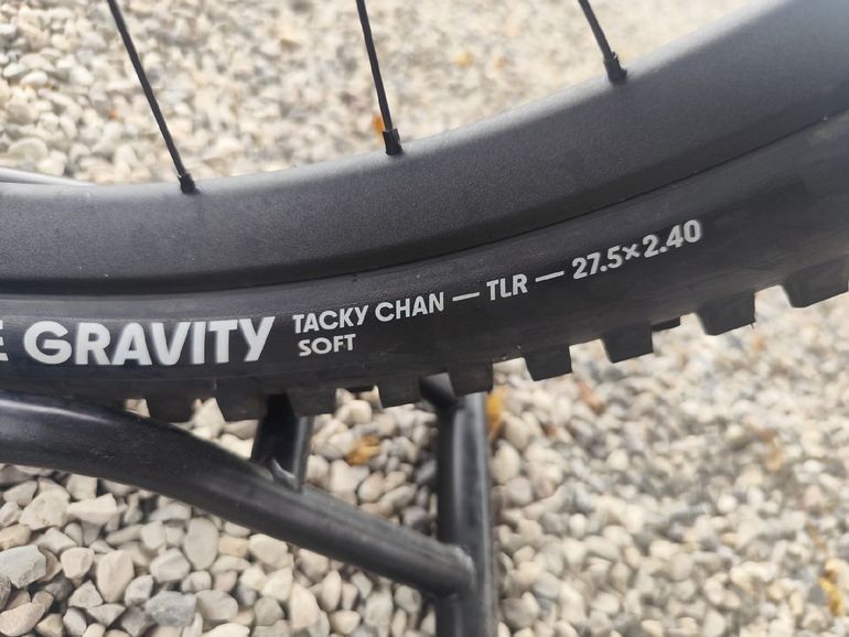 Used YT Industries TUES AL 2018 2018 Mountainbike, Black, 27.5 — image 14 of 15