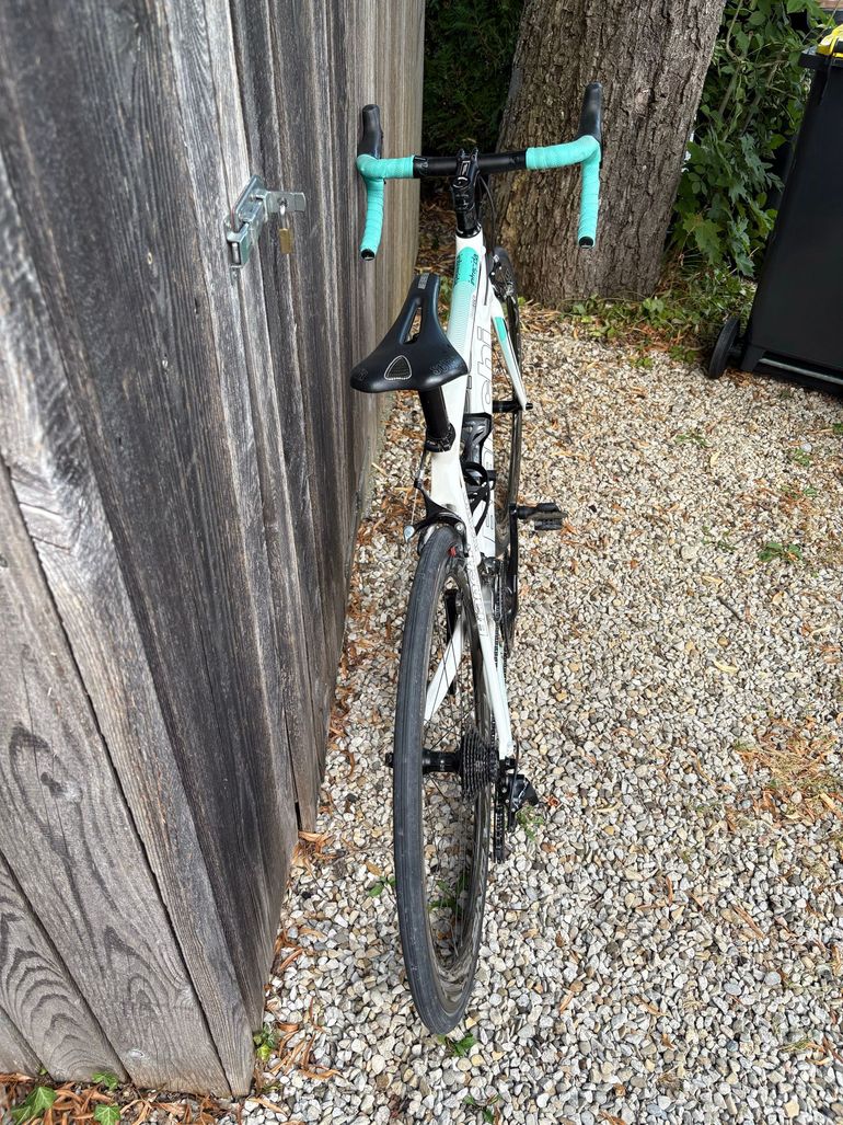 Used Bianchi Intrepida Dama 105 2018 2018 Road & Gravel, White — image 7 of 9