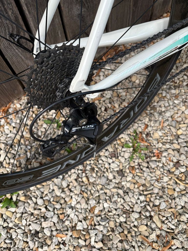 Used Bianchi Intrepida Dama 105 2018 2018 Road & Gravel, White — image 5 of 9
