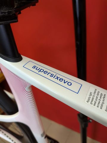 Cannondale SuperSix EVO 1 2024 Frameset 2024 Road & Gravel usato, Bianco — immagine 3 di 4