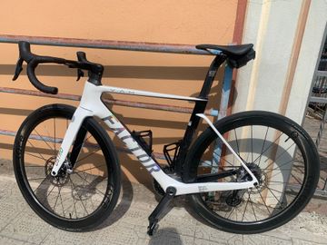 Gebrauchtes Factor Ostro SRAM Red eTap AXS 2025 Road & Gravel, Weiß — Bild 2 von 5