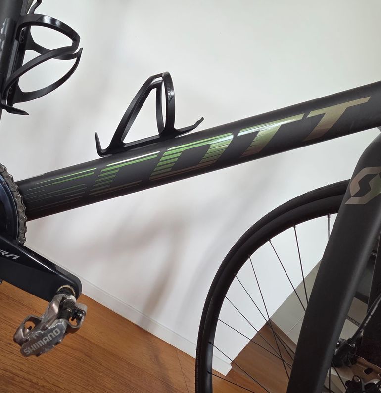 Gebrauchtes Scott Addict 20 2022 2022 Road & Gravel, Schwarz — Bild 3 von 6