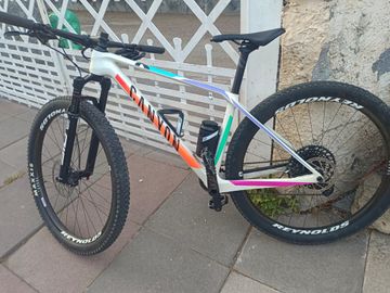 Used Canyon Exceed CF 7 2022 2022 Mountainbike, White, 29 — image 18 of 21