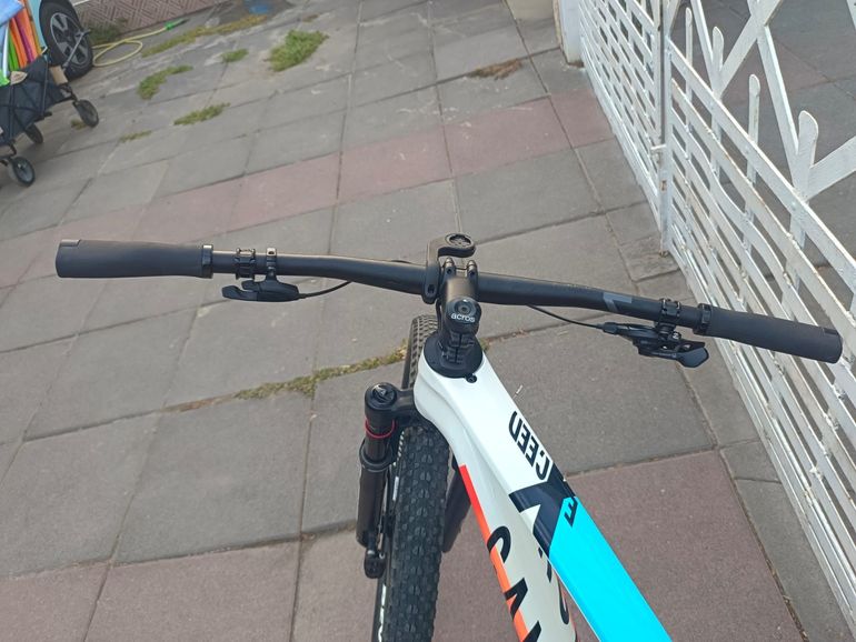 Used Canyon Exceed CF 7 2022 2022 Mountainbike, White, 29 — image 17 of 21