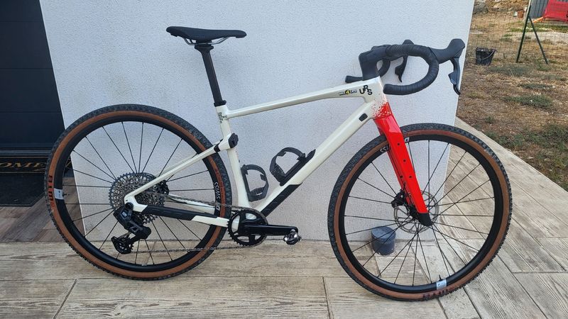 Used BMC URS 01 FOUR 2024 2024 Road & Gravel