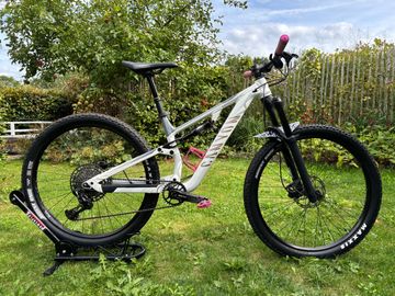 Canyon Neuron SRAM SX Eagle 2022 Youth usato, Bianco — immagine 2 di 15