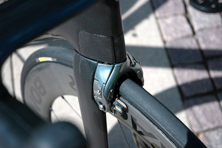 Used Trek MADONE Project-ONE/RAW-Carbone/SRAM RED ETAP/Gr.56/6, 9(!)kg 2020 Road & Gravel, Light Gray — image 9 of 13