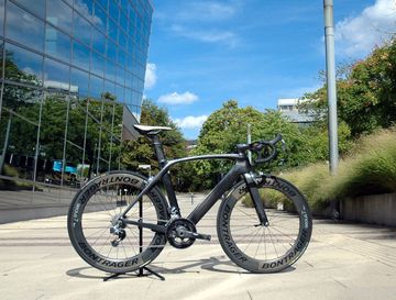 Used Trek MADONE Project-ONE/RAW-Carbone/SRAM RED ETAP/Gr.56/6, 9(!)kg 2020 Road & Gravel, Light Gray — image 1 of 13