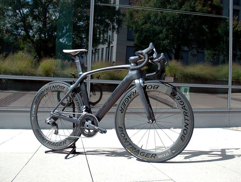 Used Trek MADONE Project-ONE/RAW-Carbone/SRAM RED ETAP/Gr.56/6, 9(!)kg 2020 Road & Gravel, Light Gray — image 7 of 13