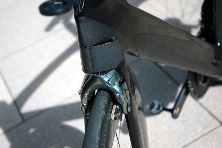 Used Trek MADONE Project-ONE/RAW-Carbone/SRAM RED ETAP/Gr.56/6, 9(!)kg 2020 Road & Gravel, Light Gray — image 10 of 13