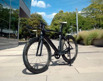 Used Trek MADONE Project-ONE/RAW-Carbone/SRAM RED ETAP/Gr.56/6, 9(!)kg 2020 Road & Gravel, Light Gray — image 2 of 13