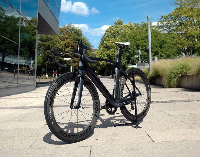 Used Trek MADONE Project-ONE/RAW-Carbone/SRAM RED ETAP/Gr.56/6, 9(!)kg 2020 Road & Gravel, Light Gray — image 2 of 13