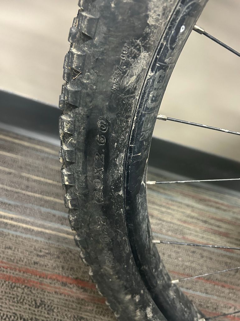 Used Trek Stache 7 2018 2018 Mountainbike, Black, 29 — image 9 of 9