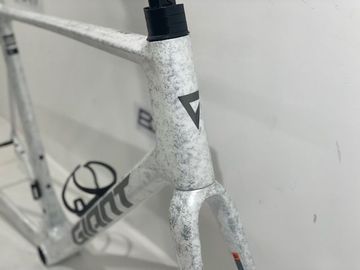 Used Giant TCR Advanced SL Frameset 2025 Frameset 2025 Road & Gravel, White — image 1 of 3
