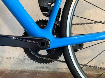 Used Canyon Ultimate CF SL 8 2021 2021 Road & Gravel, Blue — image 8 of 9