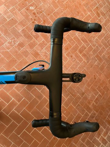 Used Canyon Ultimate CF SL 8 2021 2021 Road & Gravel, Blue — image 5 of 9