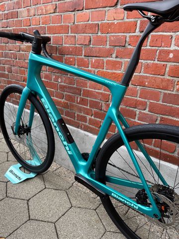 Bianchi Infinito Shimano 105 Di2 2027 Road & Gravel d'occasion — image 13 sur 16