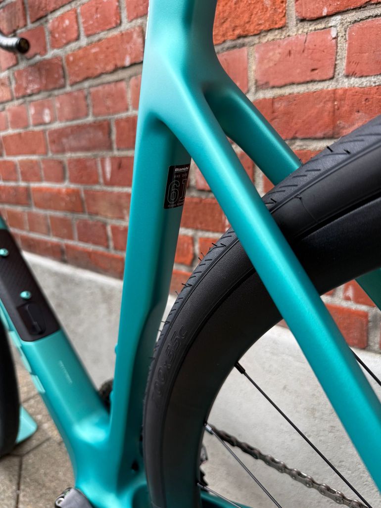 Bianchi Infinito Shimano 105 Di2 2027 Road & Gravel d'occasion — image 15 sur 16