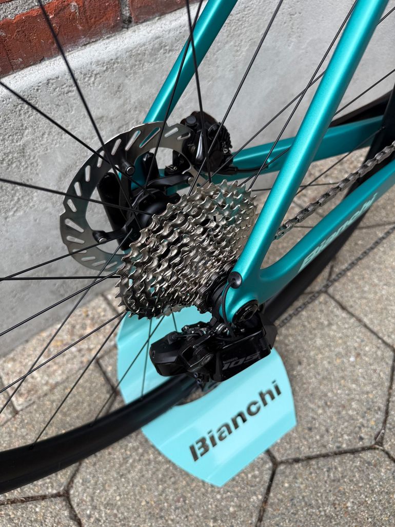 Bianchi Infinito Shimano 105 Di2 2027 Road & Gravel d'occasion — image 10 sur 16