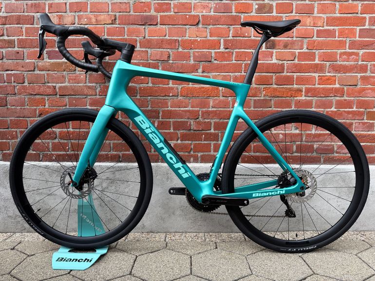 Bianchi Infinito Shimano 105 Di2 2027 Road & Gravel d'occasion — image 11 sur 16