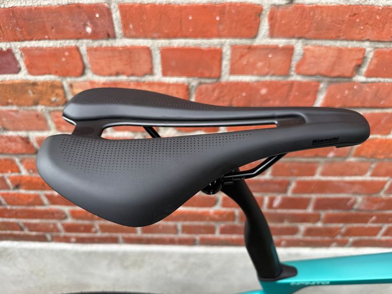 Bianchi Infinito Shimano 105 Di2 2027 Road & Gravel d'occasion — image 9 sur 16