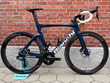 Used Bianchi Oltre Shimano Ultegra Di2 2025 Road & Gravel, Blue — image 1 of 15