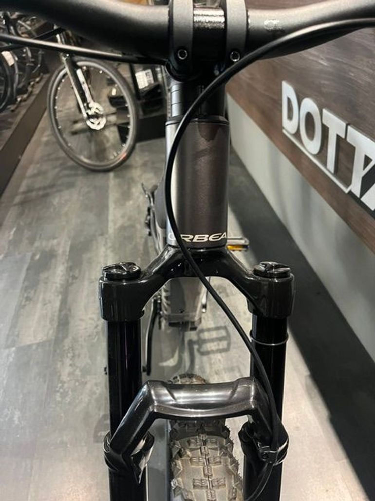 Używany Colnago rbea URRUN 2025 Road & Gravel — zdjęcie 5 z 8
