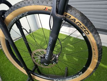 Rockrider Race 900GX Eagle Crossmax 2025 Mountainbike usato, Bianco — immagine 4 di 6