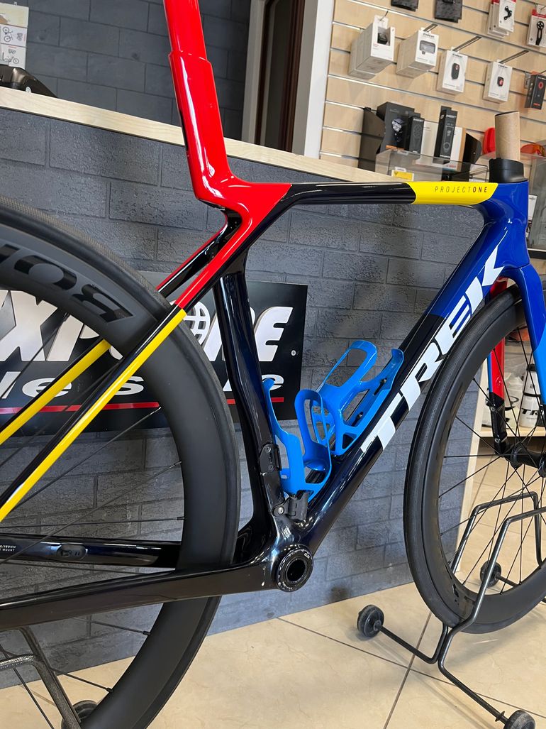 Brugt Trek Madone SLR Gen 8 Frameset 2025 Frameset 2025 Road & Gravel — billede 2 af 3