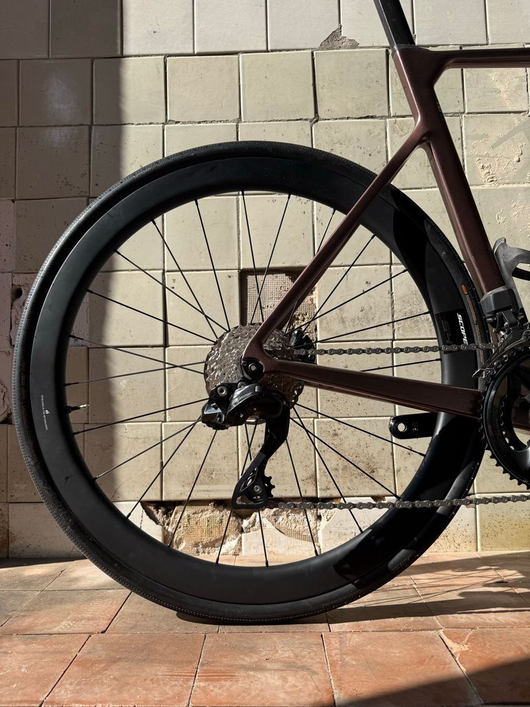Gebrauchtes Giant Propel Advanced 1 2024 2024 Road & Gravel, Hellgrau — Bild 5 von 8
