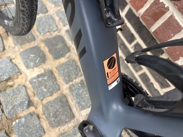 Used Canyon Grail CF SL 2024 2024 Road & Gravel, Light Gray — image 7 of 11