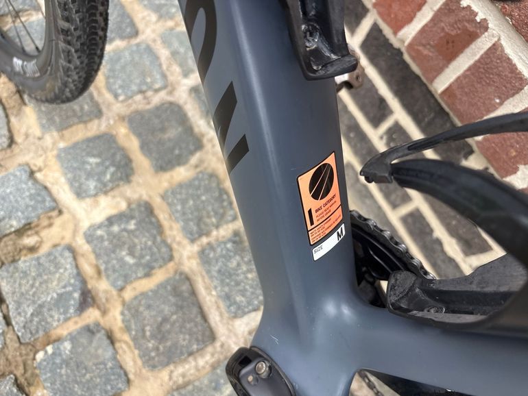 Used Canyon Grail CF SL 2024 2024 Road & Gravel, Light Gray — image 7 of 11