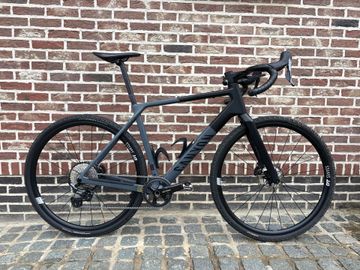 Used Canyon Grail CF SL 2024 2024 Road & Gravel, Light Gray — image 1 of 11