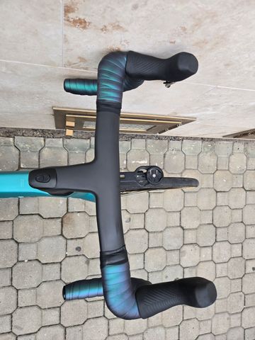 Použité Bianchi Specialissima SRAM Force eTap AXS 2025 Road & Gravel — obrázek 3 z 6
