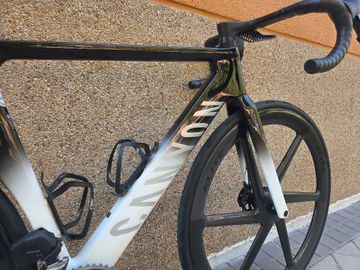 Used Canyon Aeroad CF SLX 7 AXS S2 2026 2026 Road & Gravel, White — image 8 of 11