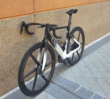 Used Canyon Aeroad CF SLX 7 AXS S2 2026 2026 Road & Gravel, White — image 6 of 11