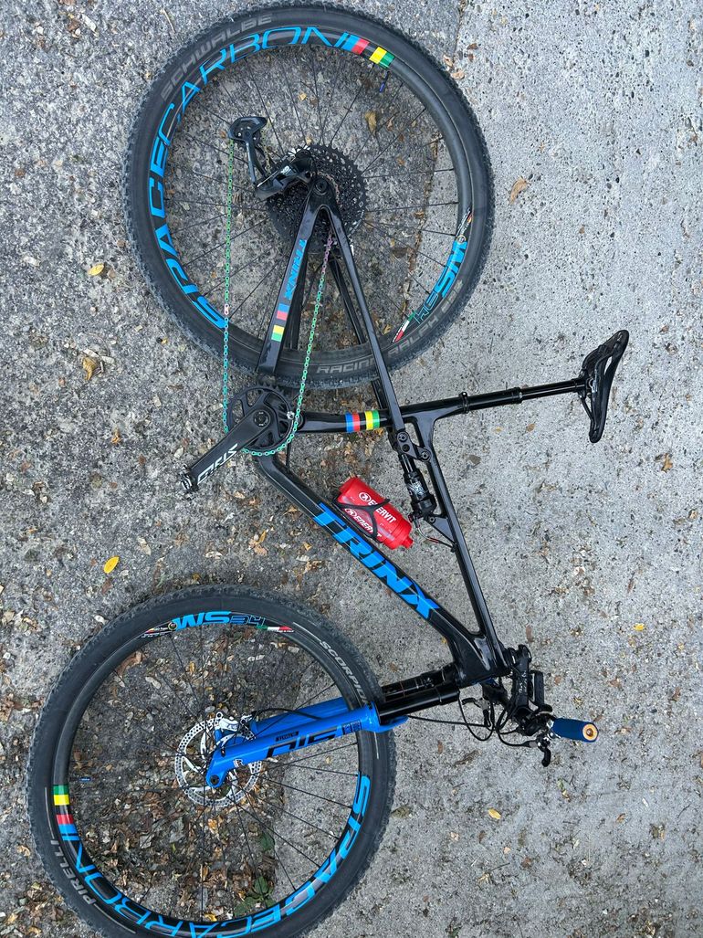 Used Trinx Custom SRAM GX Eagle 2022 Mountainbike, Blue — image 2 of 4
