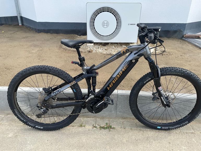 Used Haibike Sduro Shimano Deore 2018 Mountainbike, Black — image 5 of 5