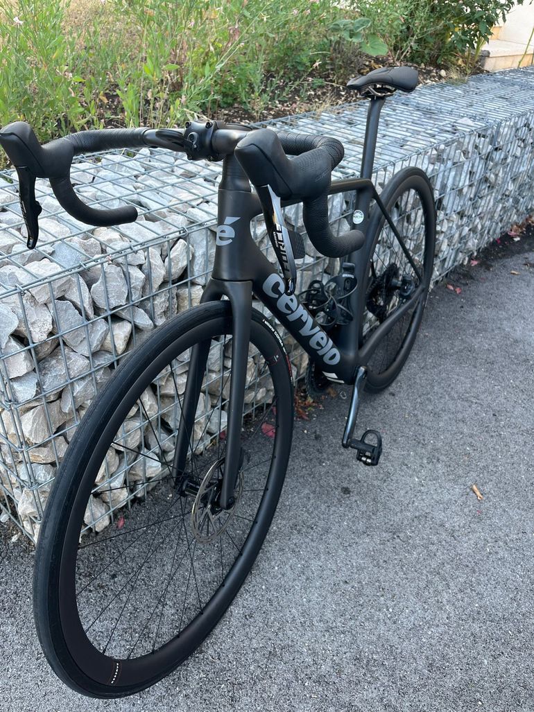 Gebrauchtes Cervélo R5 Force AXS 2024 2024 Road & Gravel, Schwarz — Bild 2 von 7