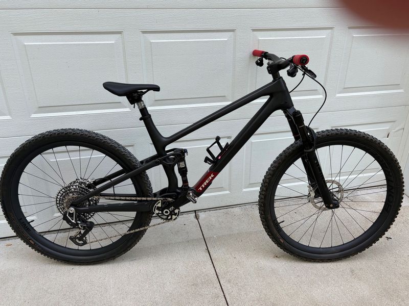 Used Trek Top Fuel 9.9 XX AXS Gen 4 2025 2025 MTB